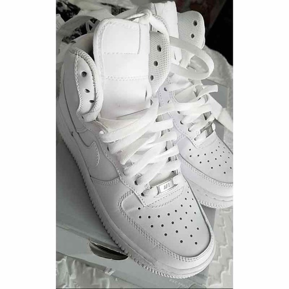 tall nike air force 1